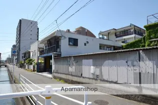 ラッキーハウス 南棟【2階】の外観