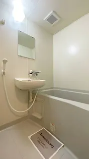 ナウ ビラージュ【2階】の風呂