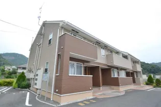 リヴィング牟佐【1階】の外観