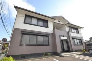 ニューカースル A棟【1階】の外観