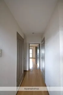 アリベ国富【502号室】の玄関