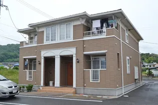 ホワイトリリーA【2階】の外観