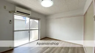 サンリバー南方B棟【2階】の居間