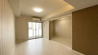 TWIN TOWERS SELINA【7階】の居間