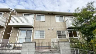 サンティーエ B棟【1階】の外観