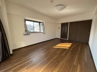 パルトネール東古松【301号室】の内装