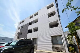 アルドール【1階】の外観