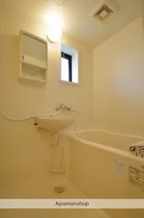 プチプラージュB【1階】の風呂