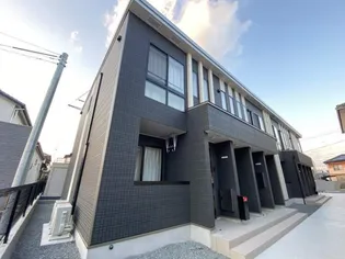 コン・テネレッツァ【1階】の外観