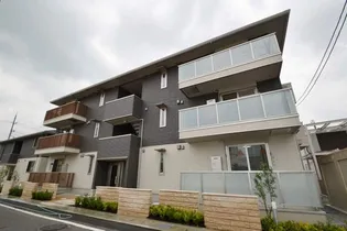 リッツ レジデンス A棟【2階】の外観