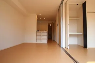 フルーレ【1階】の居間