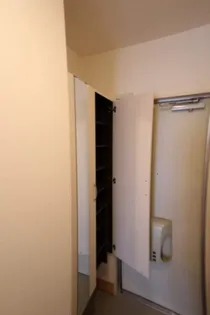 フルーレ【1階】の玄関