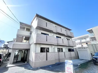 マンションフレンド【1階】の外観