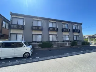 レオパレス楓【1階】の外観