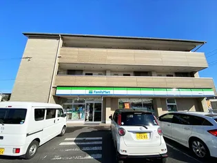 ラ・ペジーブル【2階】の外観