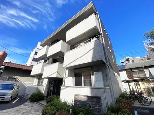 ルナ【3階】の外観