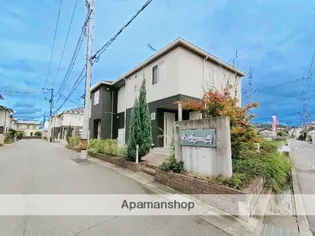 アッヴェニーレ A棟の画像