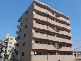 アバンツァートの画像