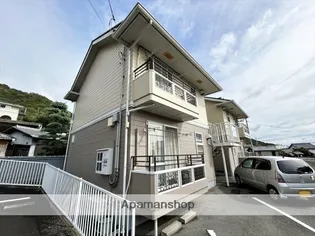 ファミール山岡【2階】の外観