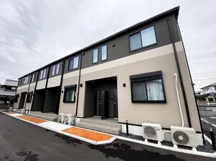 ホワイトハウス【2階】の外観