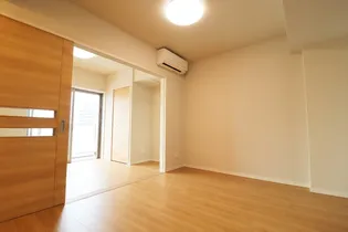 TWIN TOWERS SELINA【7階】の内装