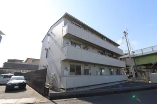 メナージュ【3階】の外観