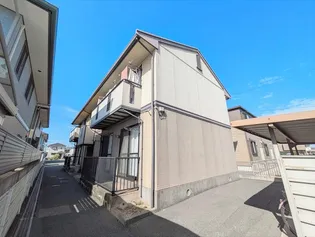 シャトルミヤケ B棟【1階】の外観