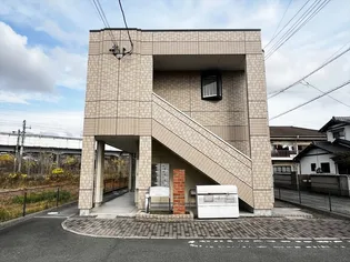 ビィ プラスペラス【1階】の外観