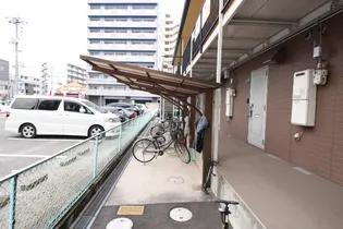 フローラル・コート【105号室】の内装