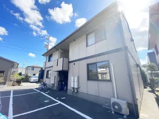 ふぁみーるみやけ【2階】の外観