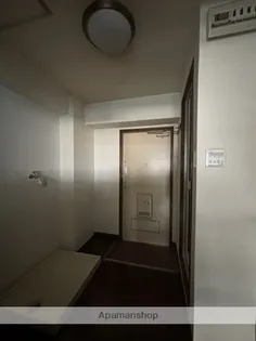 ロアール上天満【8階】の玄関