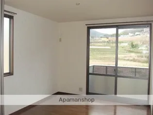 シャーメゾン矢野A棟【2階】の居間