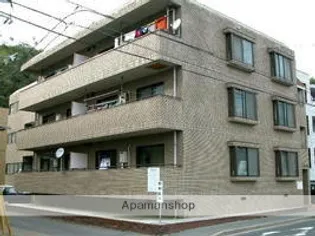 第一加登コーポラス【2階】の外観