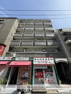 グローバル猫屋【3階】の外観