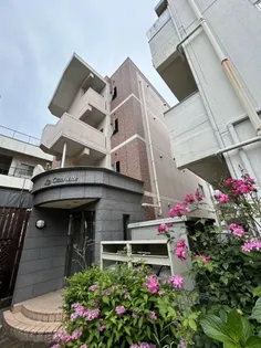 ラ・カシェット【2階】の外観