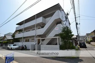 ヴィラ楽々園【2階】の外観