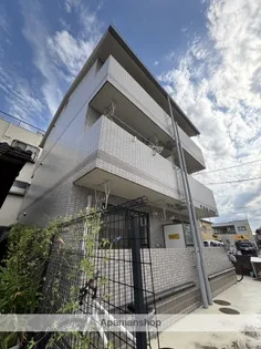 T.R.M.マンション【3階】の外観