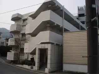 ヴィラ城山【2階】の外観