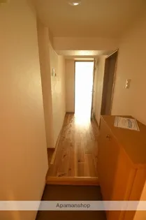 リバーウォーク広瀬【2階】の玄関