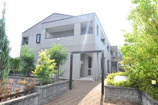 SUNSAISON【2階】の外観