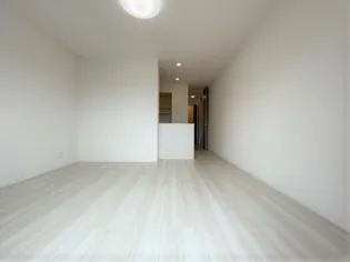 フローラル五月が丘 B棟【103号室】の居間