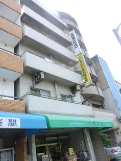 岡ビル【302号室】の外観