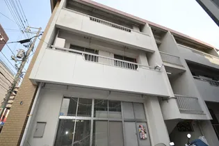 渡辺ビル【2階】の外観