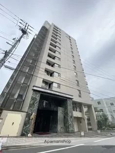 ダイアパレス小町【8階】の外観