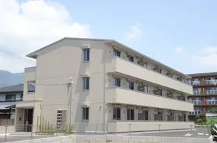 コリーヌ MONTの画像