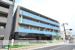 クリスタルビルの画像