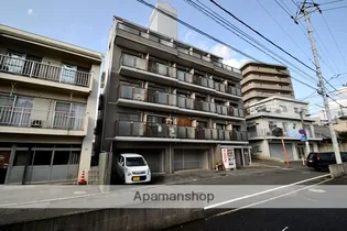 ロイヤル戸坂【3階】の外観