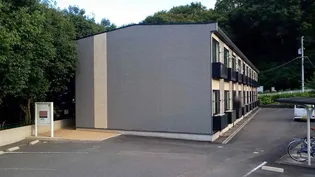 レオパレス亀山【110号室】の外観