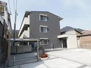 ベーレ【3階】の外観