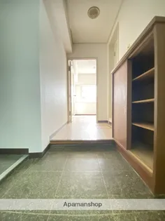 チサンマンション広島【9階】の玄関